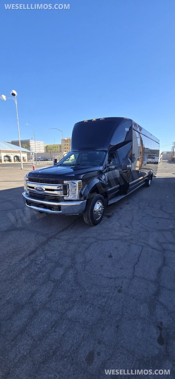 2018 Tiffany Coachbuilders Ford F550 Shuttle Bus