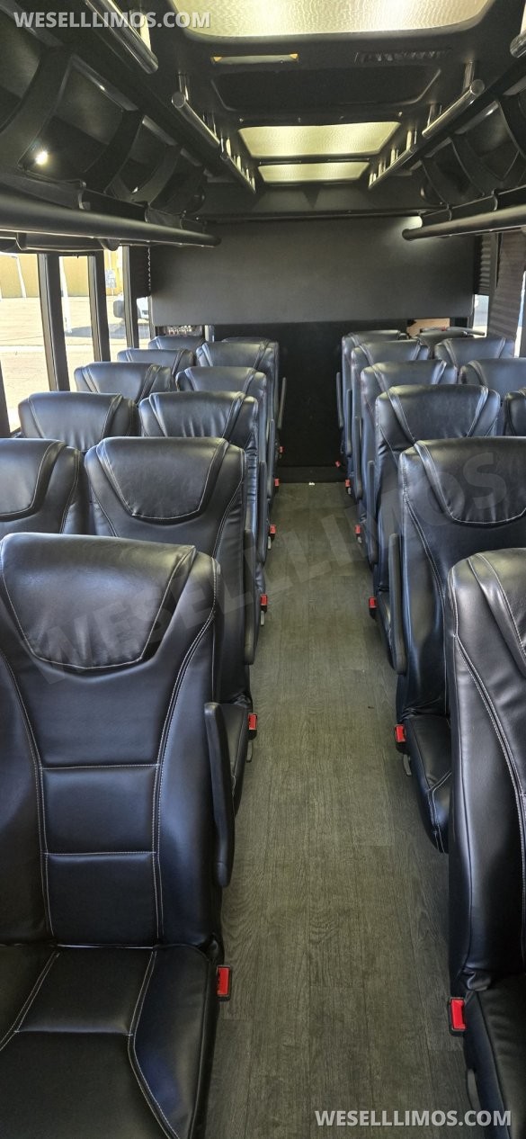 2018 Tiffany Coachbuilders Ford F550 Shuttle Bus