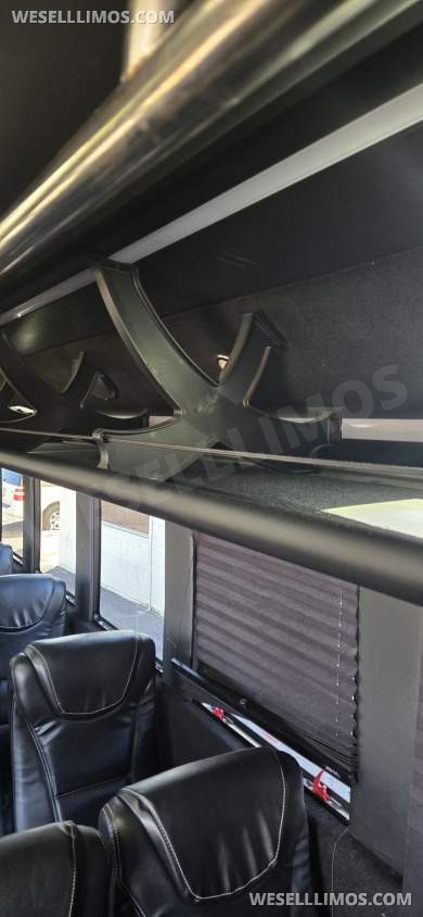 2018 Tiffany Coachbuilders Ford F550 Shuttle Bus