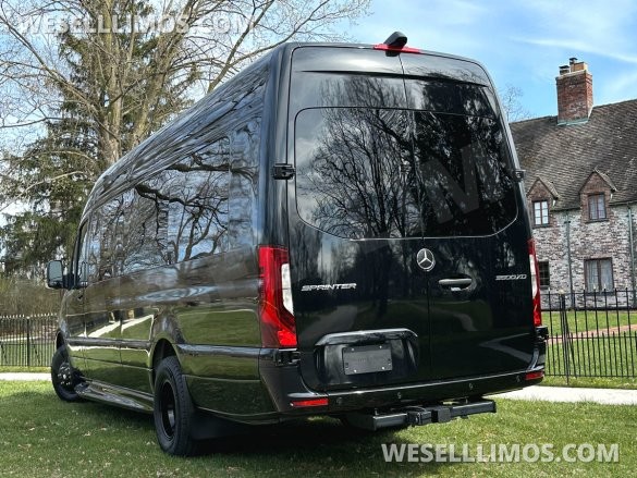 2024 15 Passenger Massive Trunk Road Liner 747 Auto Elite Mercedes-Benz Sprinter