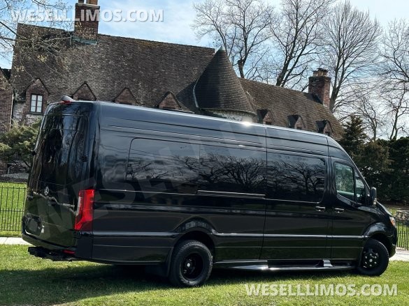 2024 15 Passenger Massive Trunk Road Liner 747 Auto Elite Mercedes-Benz Sprinter