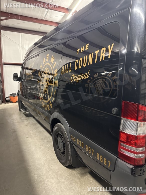 2016 Mercedes-Benz Sprinter 2500 Sprinter for Sale in Fredericksburg, TX - Photo 3