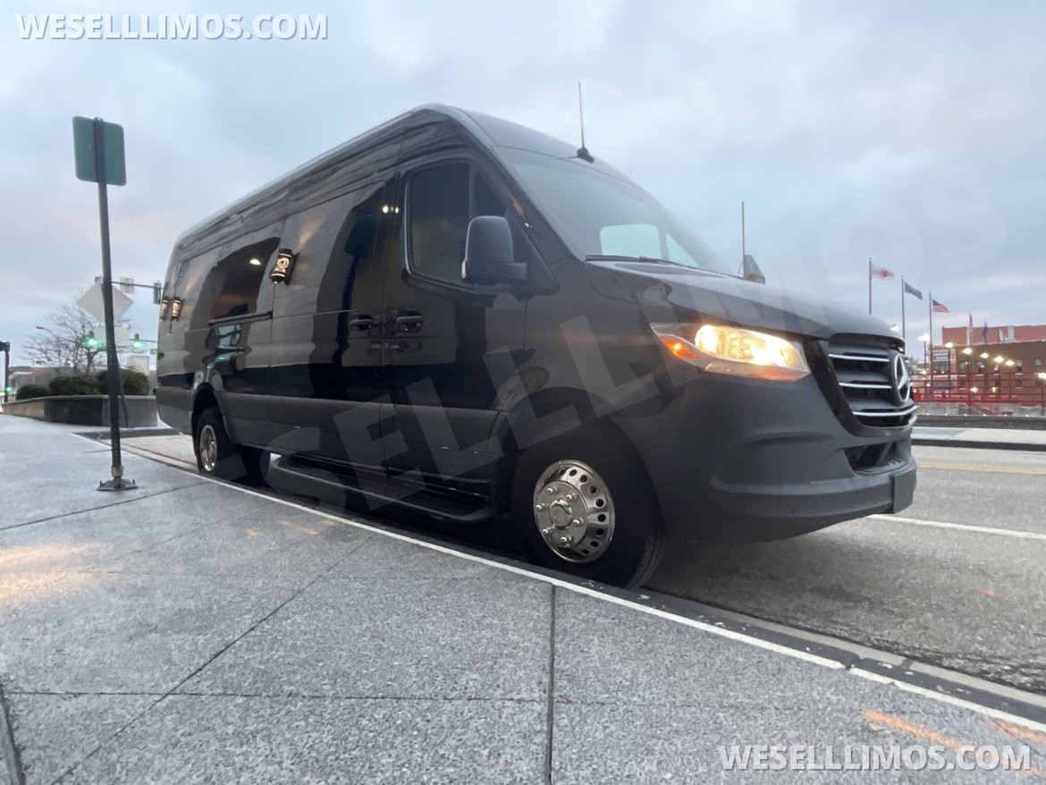 Sprinter for Sale in Elkhart, IN - Photo 3