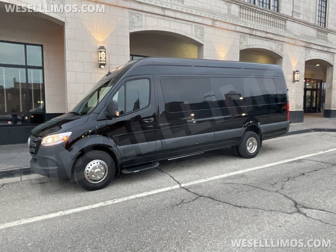 Sprinter for Sale in Elkhart, IN - Photo 2