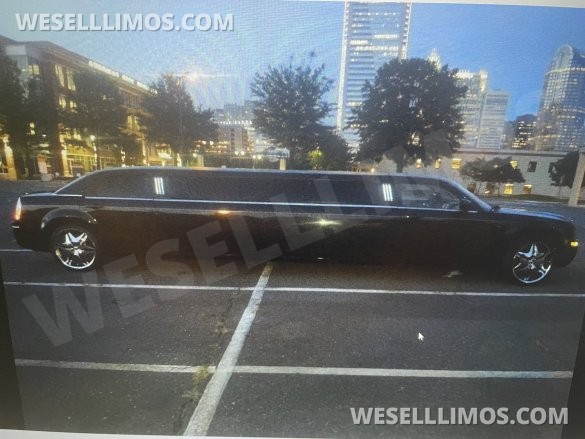 2006 Chrysler 300 Limousine