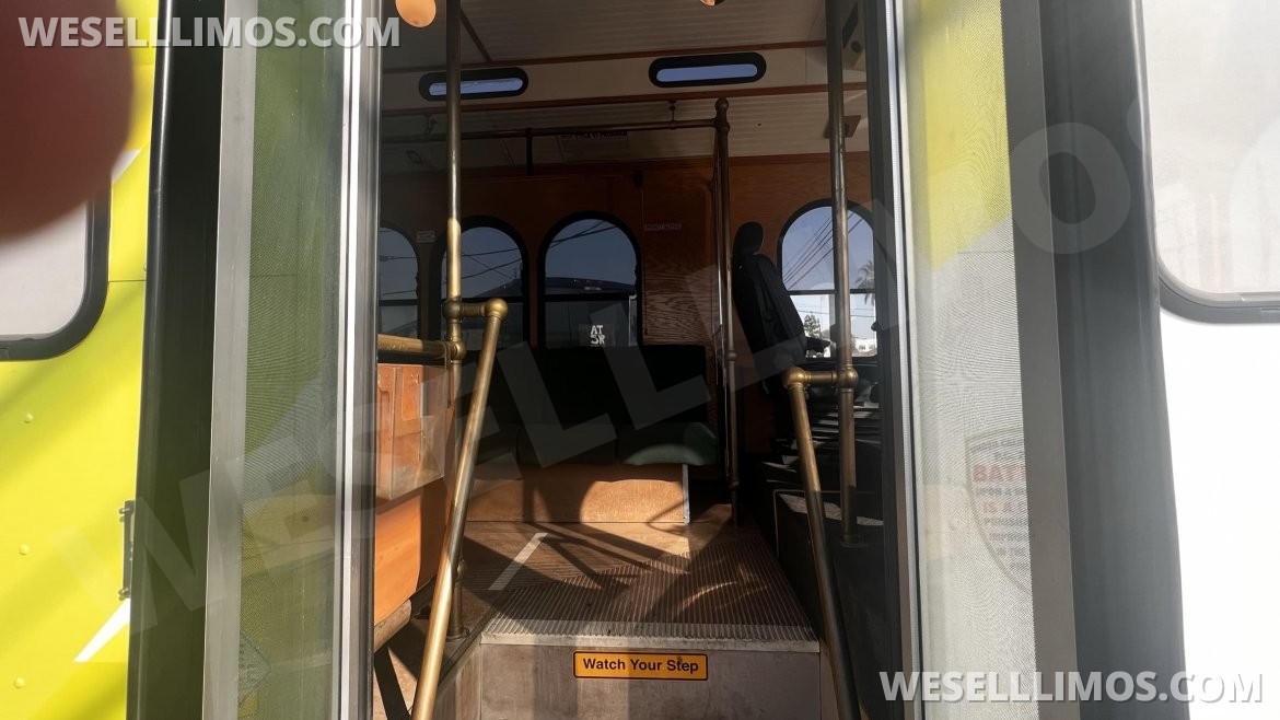 Photo of Trolley for sale: 2014 Ford F53 by Hometown Villager Trolley