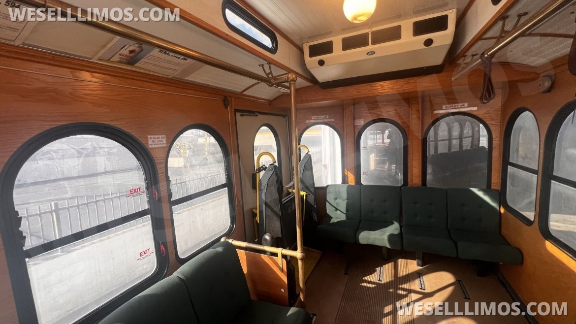 Photo of Trolley for sale: 2014 Ford F53 by Hometown Villager Trolley