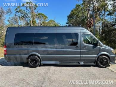 2017 Mercedes-Benz Sprinter 3500 Business Class Sprinter for Sale in Bradenton, Florida, US - Photo 4