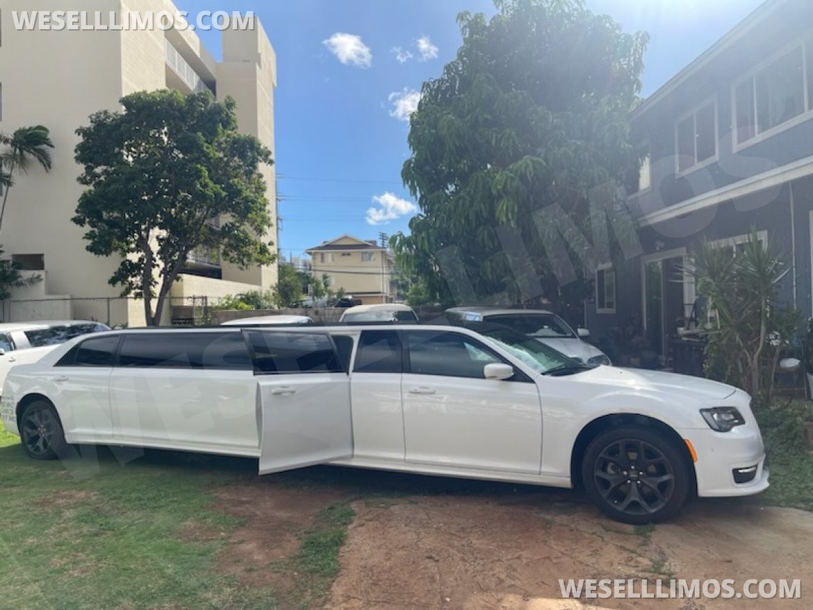 Limousine for sale: 2021 Chrysler 300 140&quot;