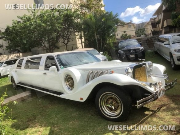 Towncar Excalibur Limousine