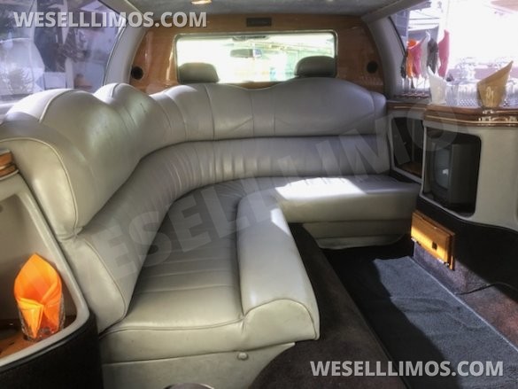 Towncar Excalibur Limousine
