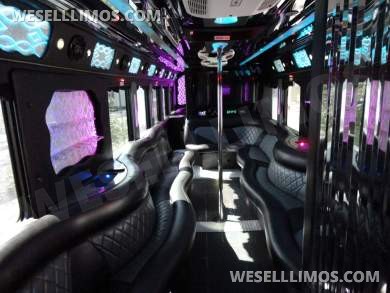 2012 CT Coachworks  Freightliner XCR 41 Super Cruiser Limo Bus
