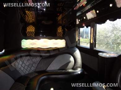 2012 CT Coachworks  Freightliner XCR 41 Super Cruiser Limo Bus