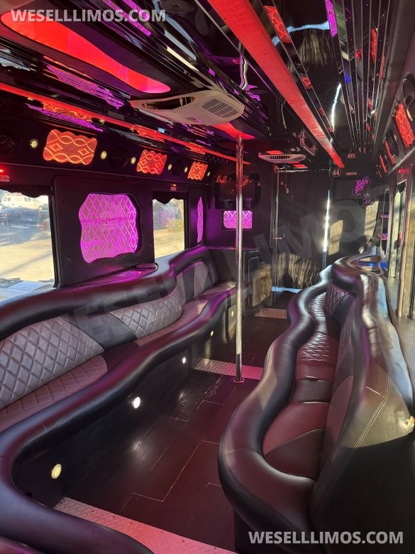 2012 CT Coachworks  Freightliner XCR 41 Super Cruiser Limo Bus