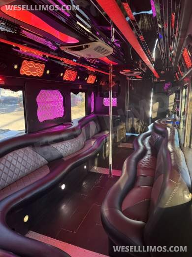 2012 CT Coachworks  Freightliner XCR 41 Super Cruiser Limo Bus