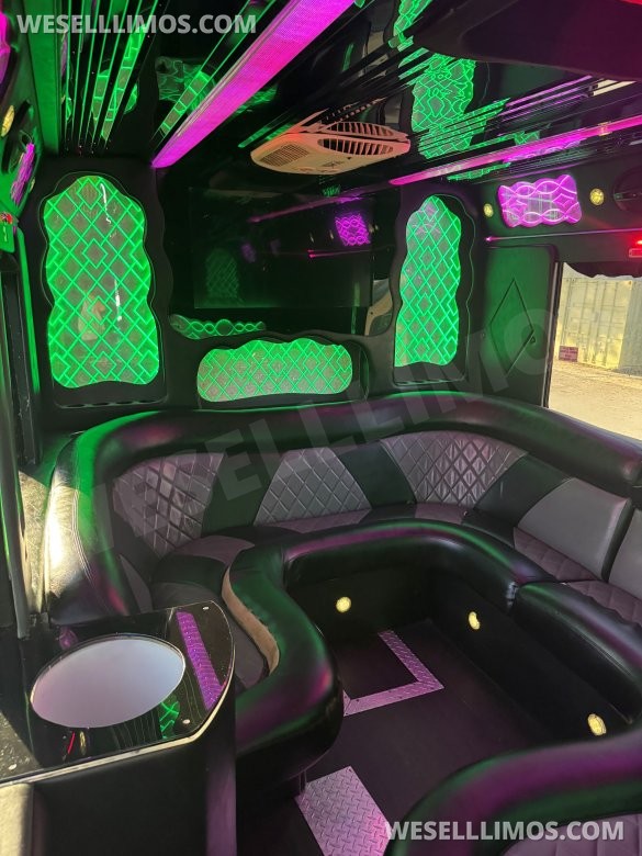2012 CT Coachworks  Freightliner XCR 41 Super Cruiser Limo Bus