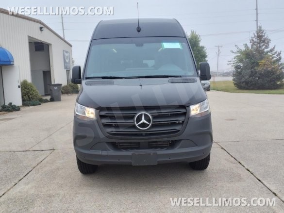 2021 Ultimate toys Mercedes-Benz 2500 Executive Shuttle