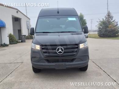 2021 Ultimate toys Mercedes-Benz 2500 Executive Shuttle