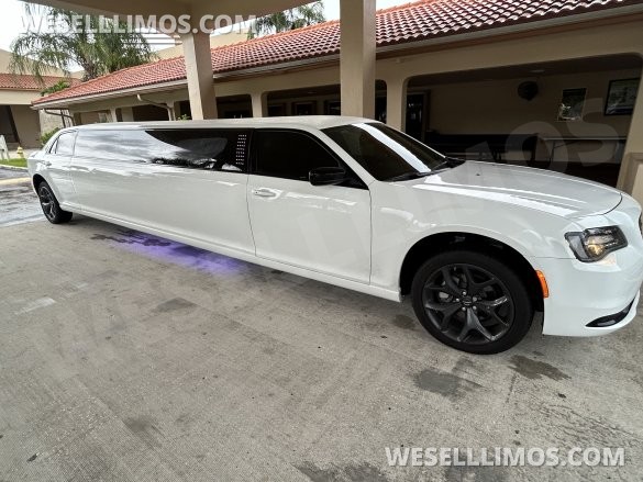 2023 Pinnacle  Chrysler 300  stretch Limousine