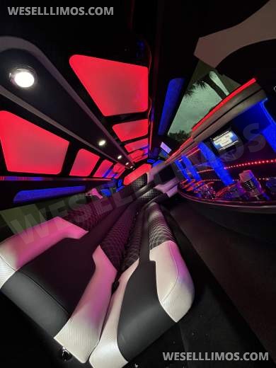 2023 Pinnacle  Chrysler 300  stretch Limousine