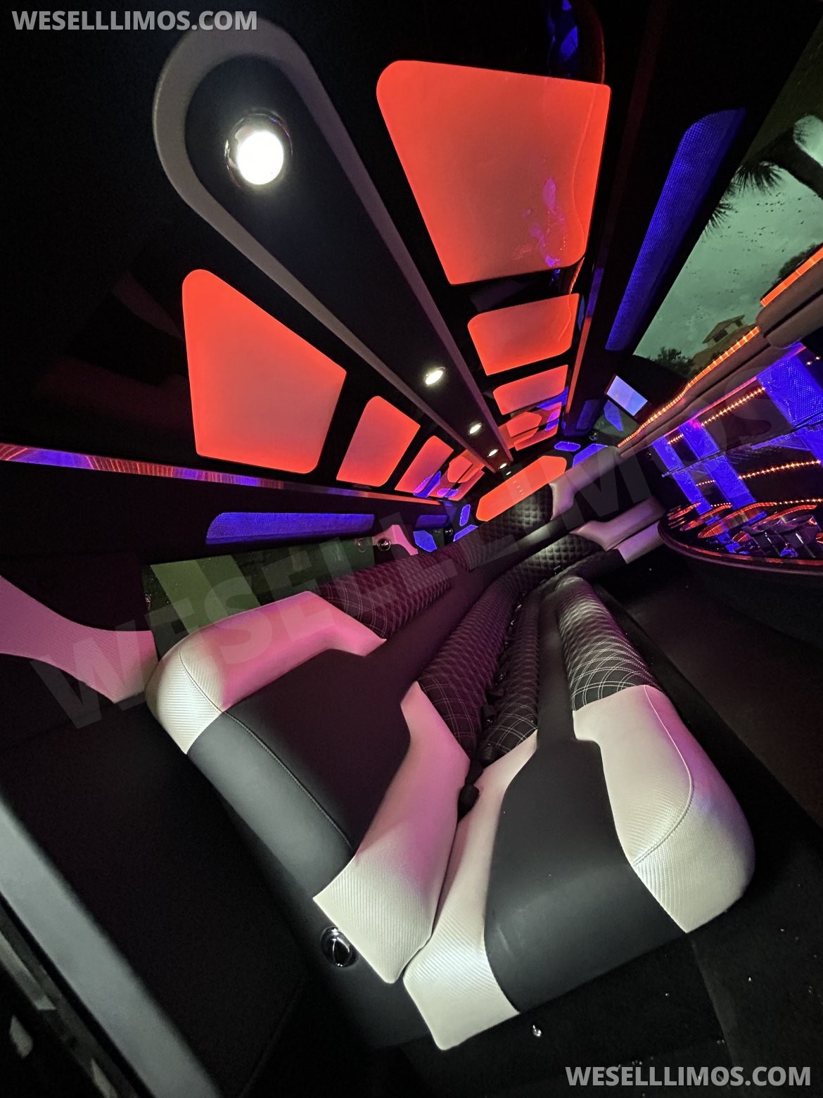 Photo of Limousine for sale: 2023 Chrysler 300 140" by Pinnacle