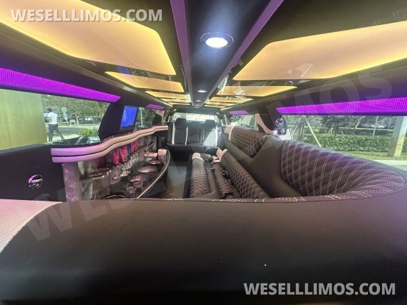 2023 Pinnacle  Chrysler 300  stretch Limousine
