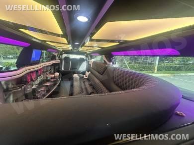 2023 Pinnacle  Chrysler 300  stretch Limousine