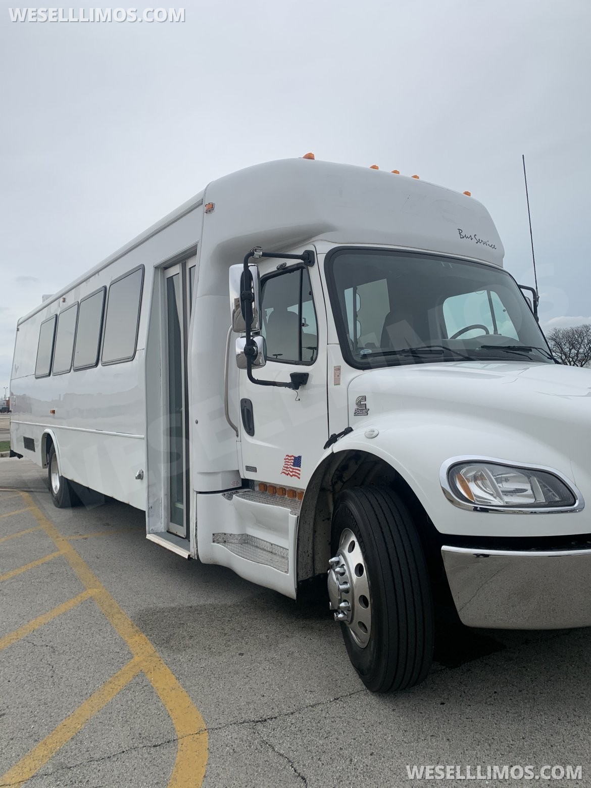 Photo of Executive Shuttle for sale: 2009 Freightliner Shuttle Bus M2 by Freightliner