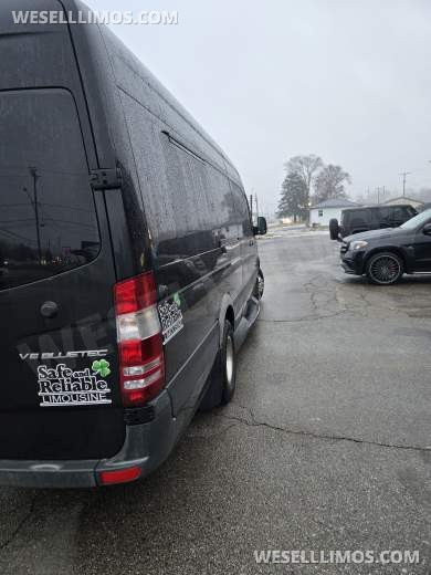2015 Executive Coach  Mercedes-Benz Sprinter