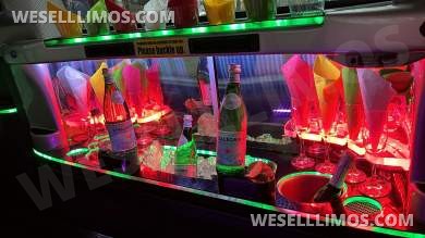 2014 Lincoln MKT Limousine for Sale in Queens, New York, US - Photo 4