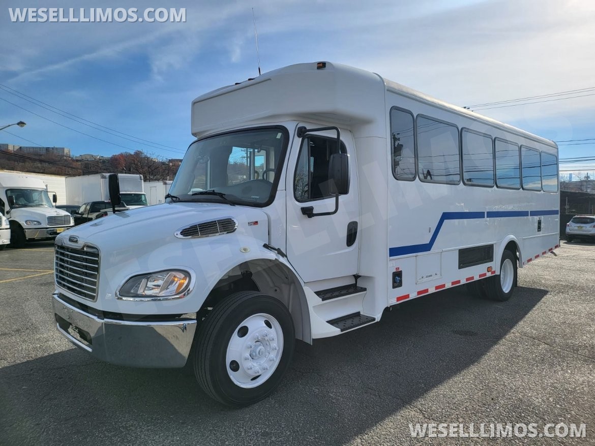 Shuttle Bus for sale: 2018 Freightliner S2 ADA Shuttle by Glaval