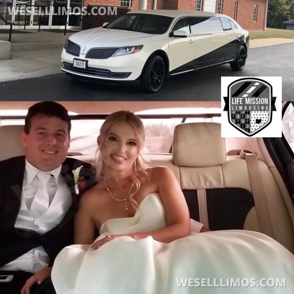 2013 Lincoln MKS Limousine for Sale in Springboro, OH - Main Photo