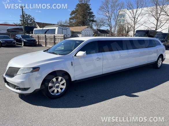 2014 Lincoln MKT Limousine for Sale in Pasadena, MD - Photo 2