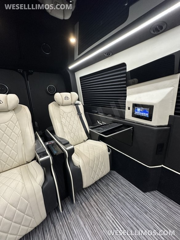Low roof 144 CEO Sprinter