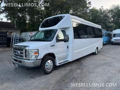 2017 Ford E450 Shuttle Bus By Berkshire