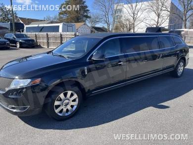 2013 Royale Lincoln MKT 70” Limousine