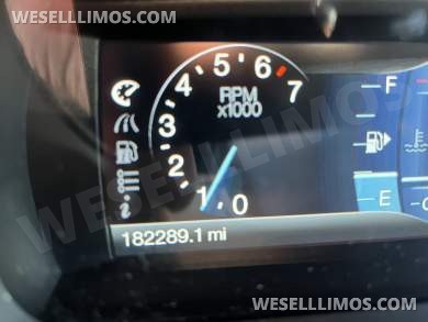 2013 Royale Lincoln MKT 70” Limousine