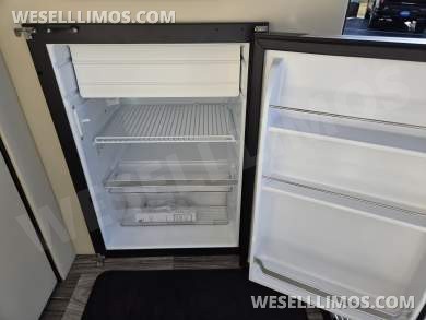 2025 Mercedes-Benz Sprinter - Midwest Automotive Designs Luxe Cruiser - Rear Bathroom