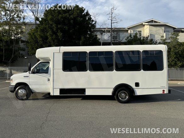 2017 Ford E-450 Limo Party Bus 20 passenger