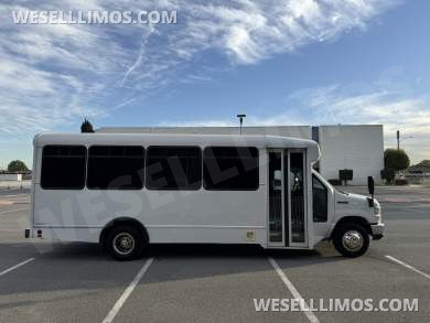 2017 Ford E-450 Limo Party Bus 20 passenger