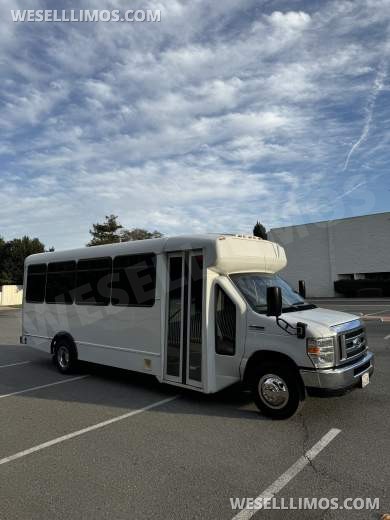 2017 Ford E-450 Limo Party Bus 20 passenger