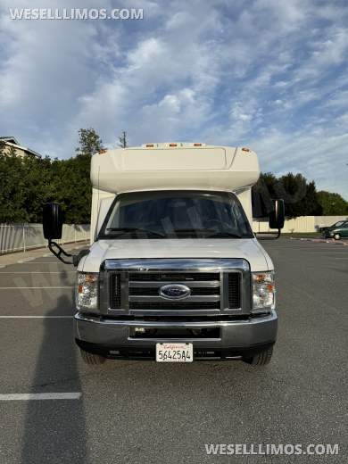 2017 Ford E-450 Limo Party Bus 20 passenger