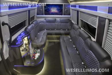 2025 Royale Mercedes-Benz Sprinter Limo Coach Sprinter