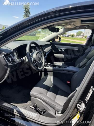 2023 Volvo S90 Sedan