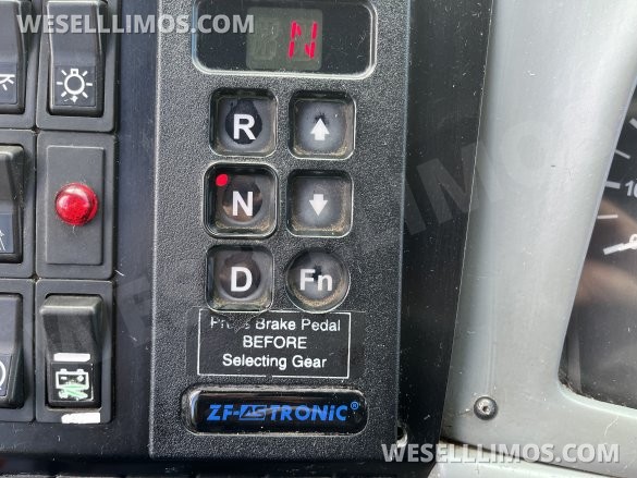 2012 Van Hool TD 925 Motorcoach