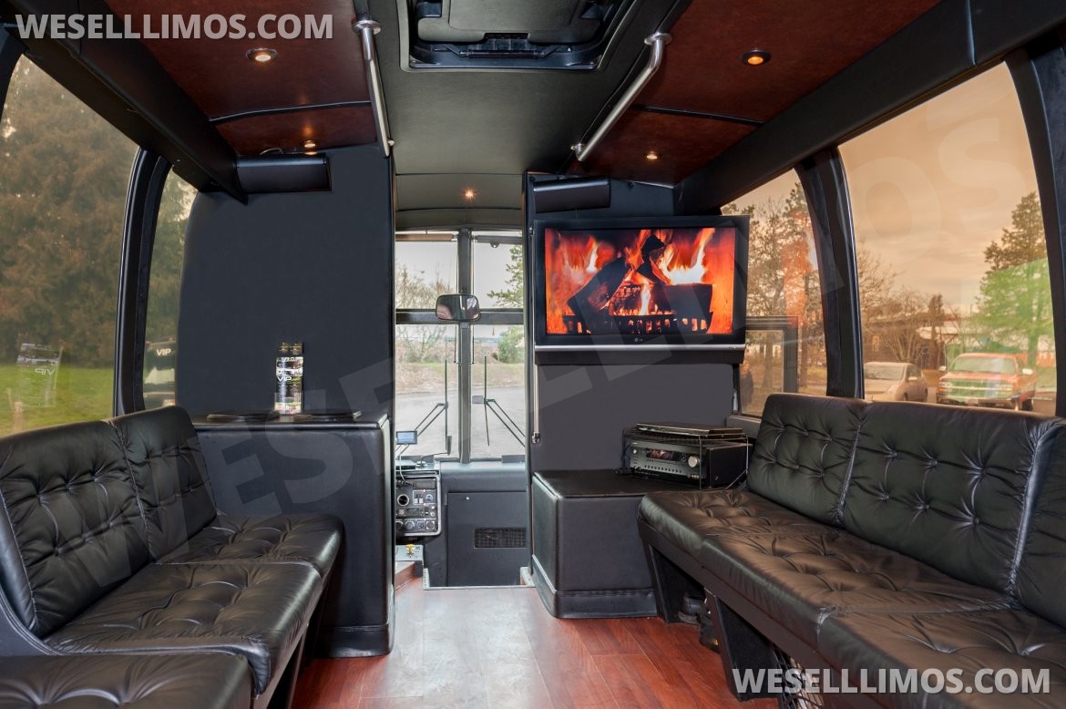 Photo of Limo Bus for sale: 1988 Prevost Coach 40&quot;