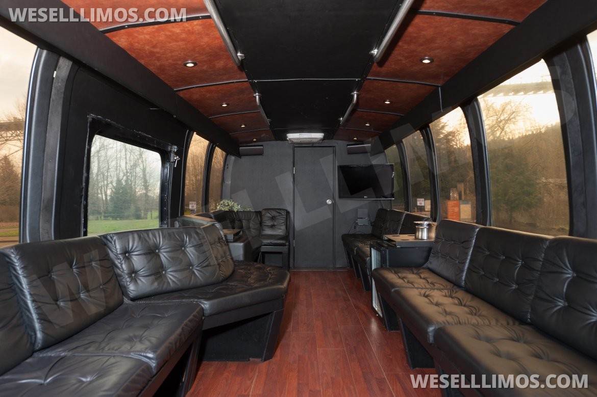 Photo of Limo Bus for sale: 1988 Prevost Coach 40&quot;