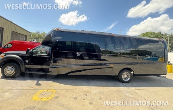 2016 Ford F550 Executive Shuttle for Sale in Orlando, FL - Main Photo