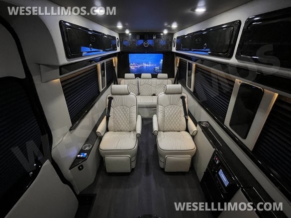 2018 Mercedes-Benz Sprinter 2500 Business Class Sprinter for Sale in Richmond, VA - Photo 2