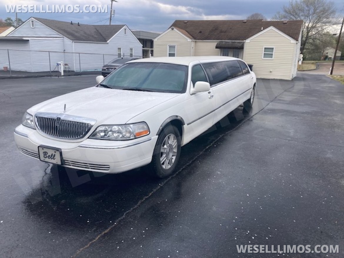 Photo of Limousine for sale: 2007 Lincoln town car 120" by executive coach